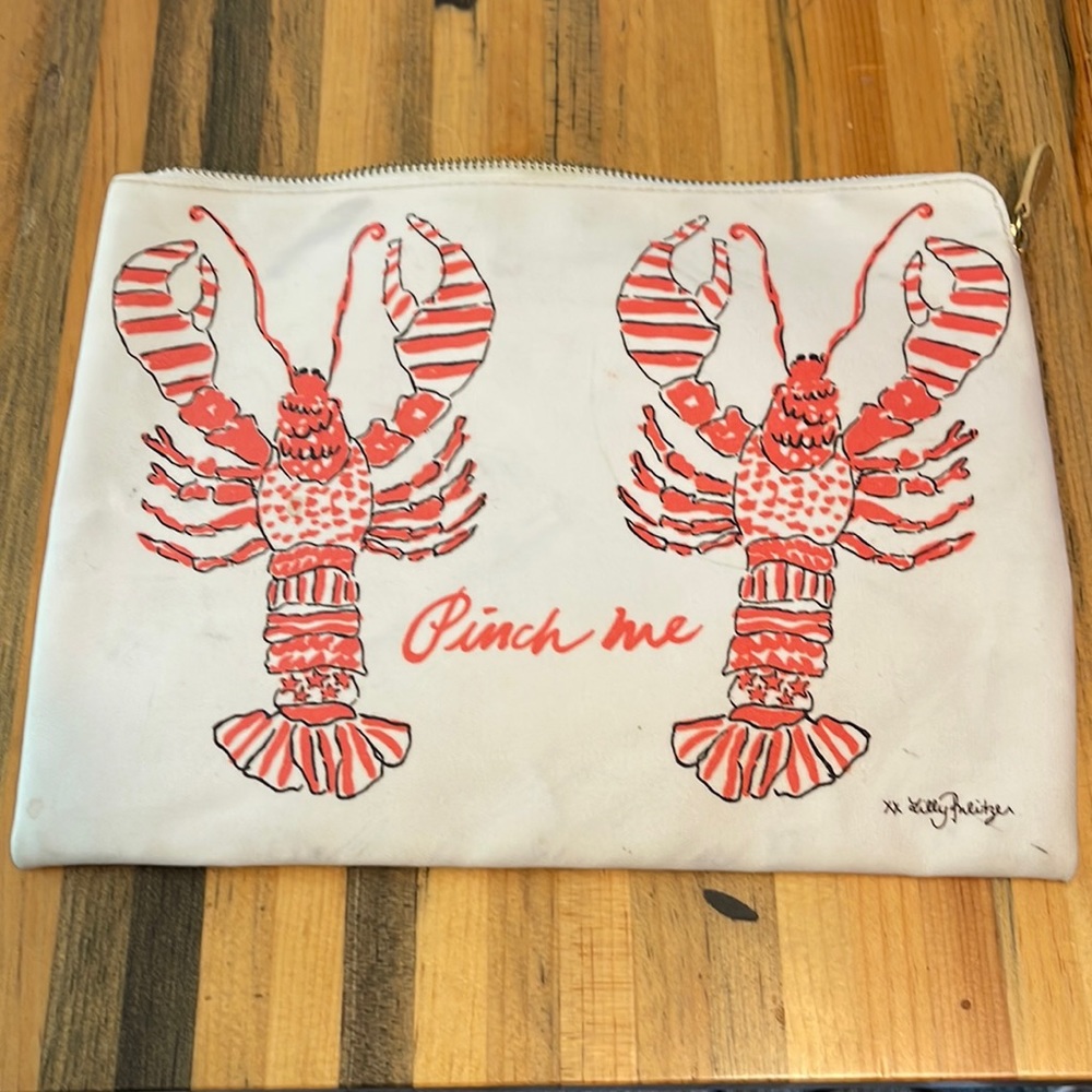 Lilly Pulitzer “Pinch Me” Lobster Clutch  🦞